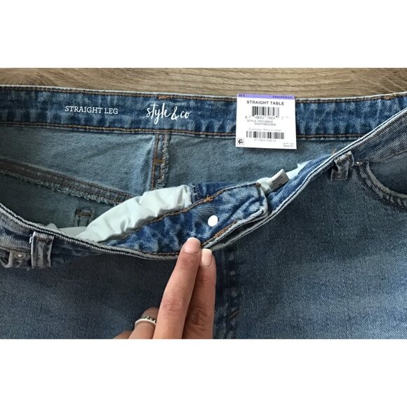STYLE & CO -DISTRESS STRAIGHT LEG HIGH RISE SHARK BITE HEM JEANS SIZE 18-NWT - Picture 6 of 7